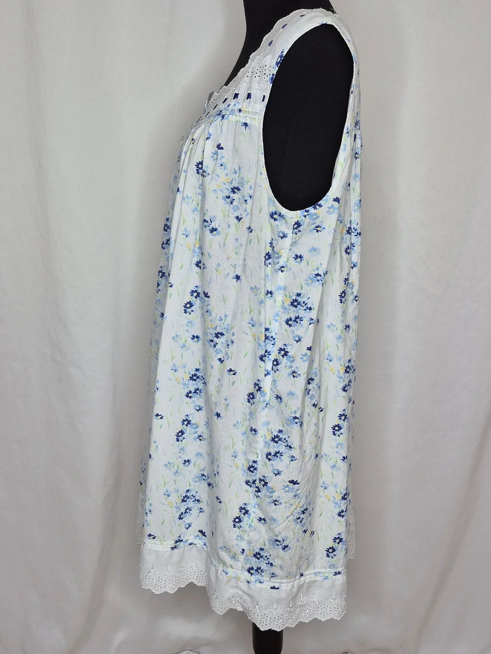 Eileen West "Ditsy" Floral Sleevelees Short Cotton Lawn Nightgown - Picture 2 of 12